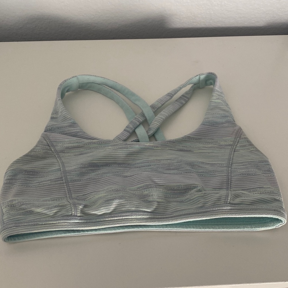 Lululemon girls sports bra